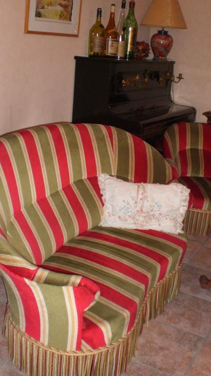 Auberge De L'Atre Quarre-les-Tombes Bagian luar foto